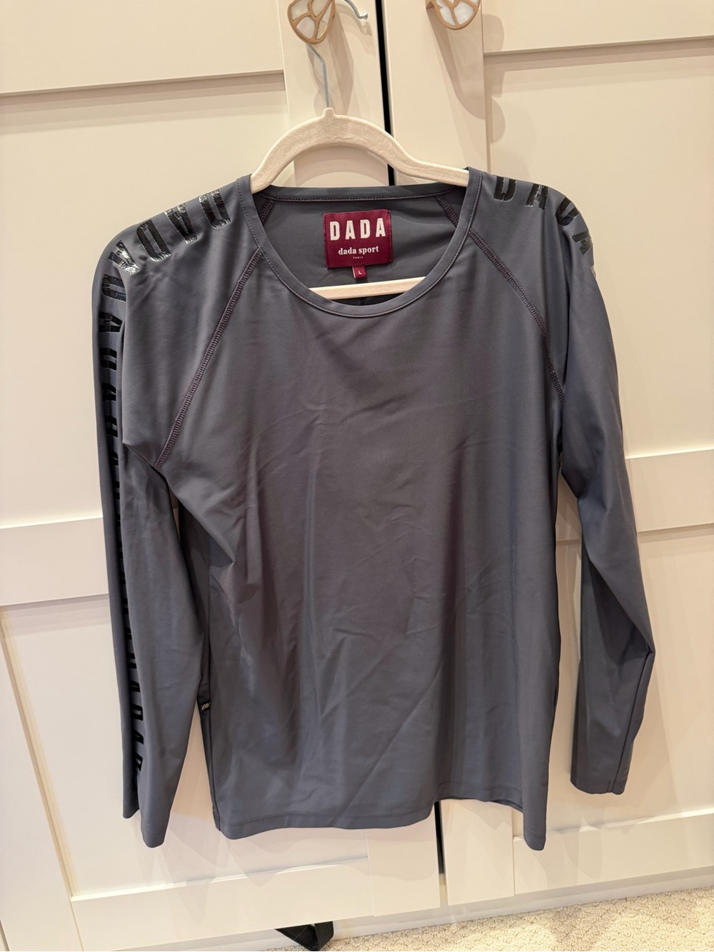 Dada Sport Long Sleeve Crew Neck Top in Gray